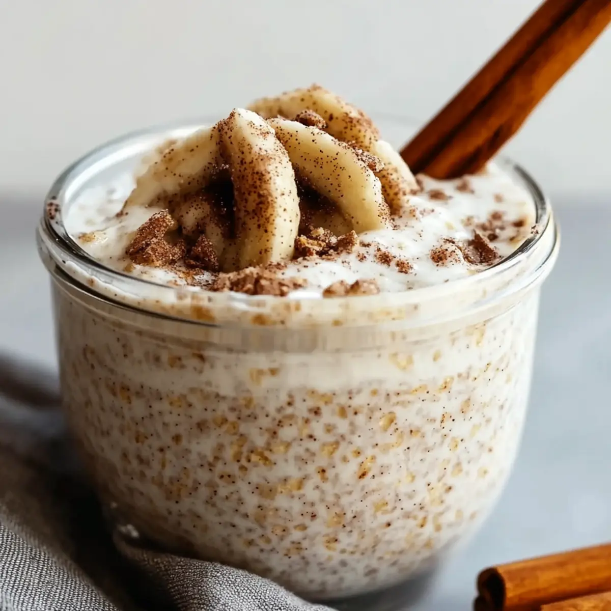 Cinnamon Roll Overnight Oats